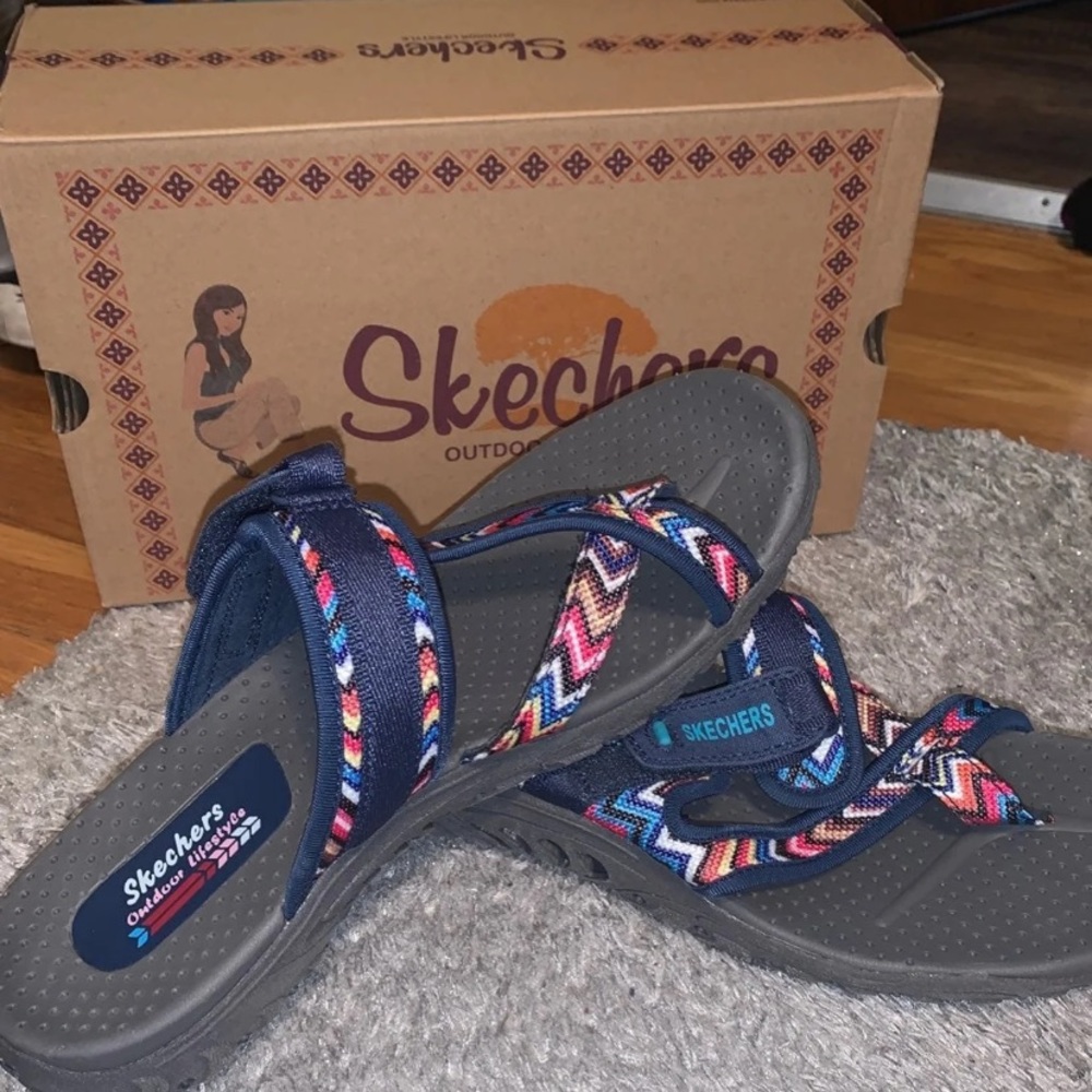 Womens Sketchers Reggae